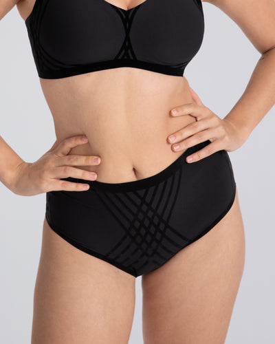 Silhouette Brief shown in Vamp